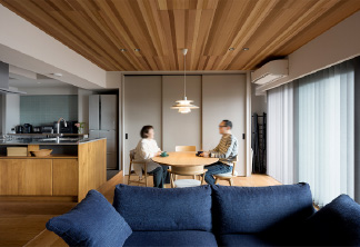 たくさんの事例から憧れを集めて。見せる収納で“推し活”を思い切り楽しめる家に。